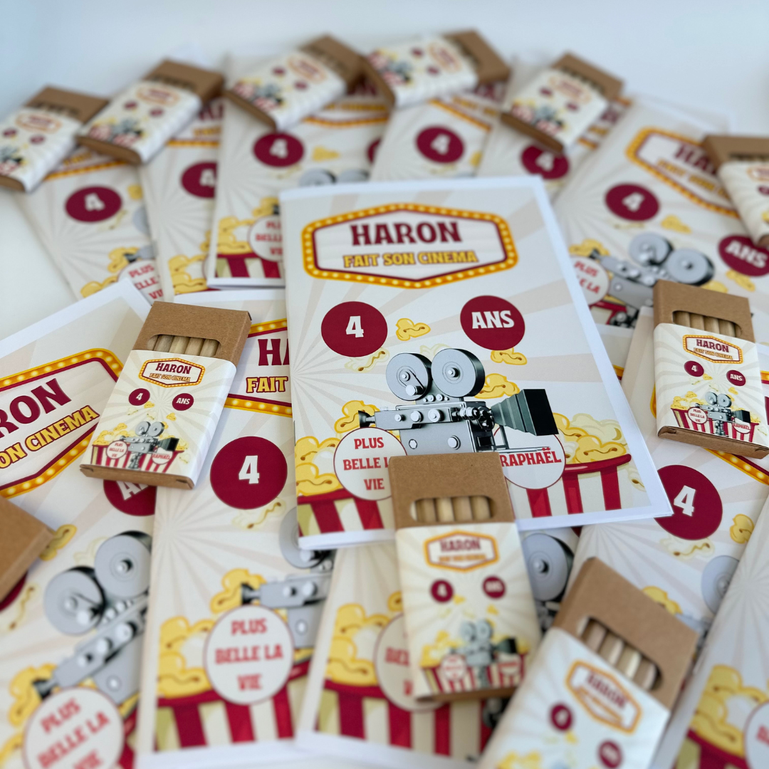 Cahier de coloriage et crayons